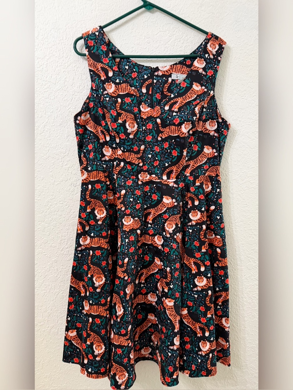 Eva Rose Tiger Flower Field V-Neck Dress Size XXL